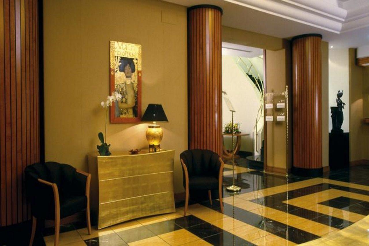 Ramada By Wyndham Naples Hotel Interior foto